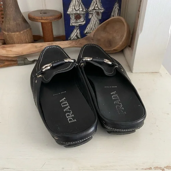 Prada - Picture 4 of 5